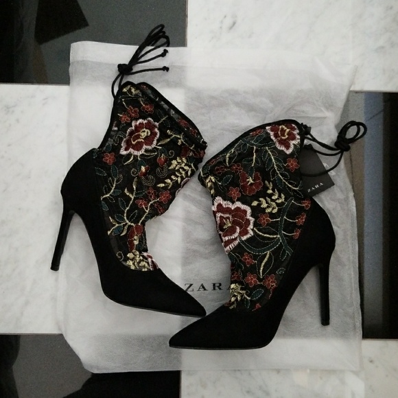 ZARA EMBROIDERED STOCKING-STYLE HIGH HEEL BOOTS - Picture 5 of 8